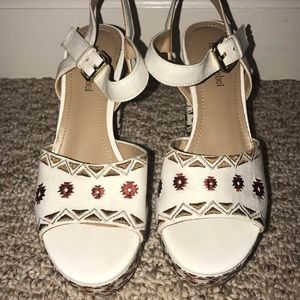 LUXURY REBEL BLOCK HEELS